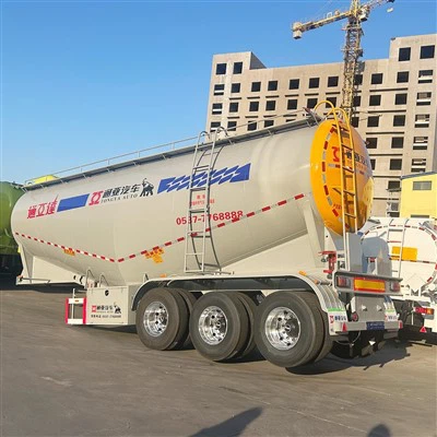 Poluprikolica za prijevoz cementa s 3 osovine